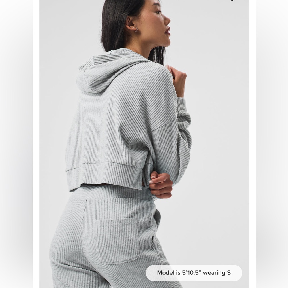 ALO Yoga Muse MATCHING SET - Picture 3 of 12